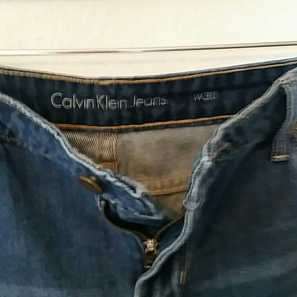 Calvin Klein Women's Jeans Shorts distressed size W 30 - Picture 4 of 4